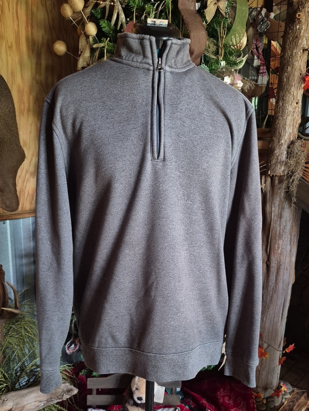 Van Heusen Men's Heather Gray Half-Zip Pullover